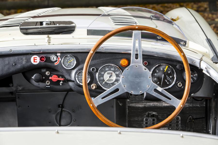 Торпедо Austin-Healey 100S 1954 года  (фото 15 из 32)